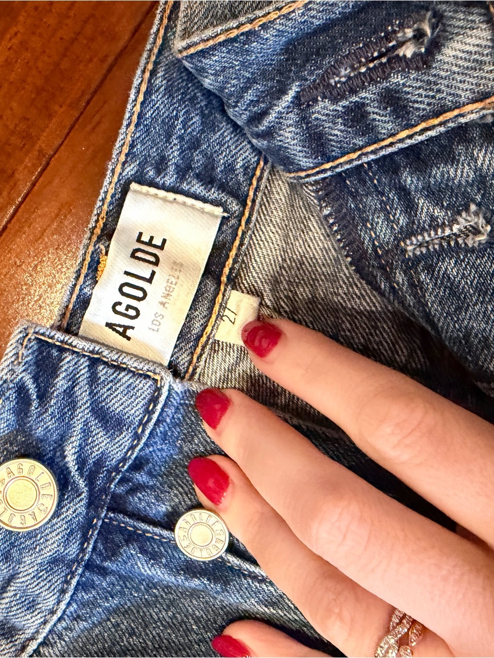 Agolde Riley High Rise Straight
Crop Jeans - Picture 4 of 7